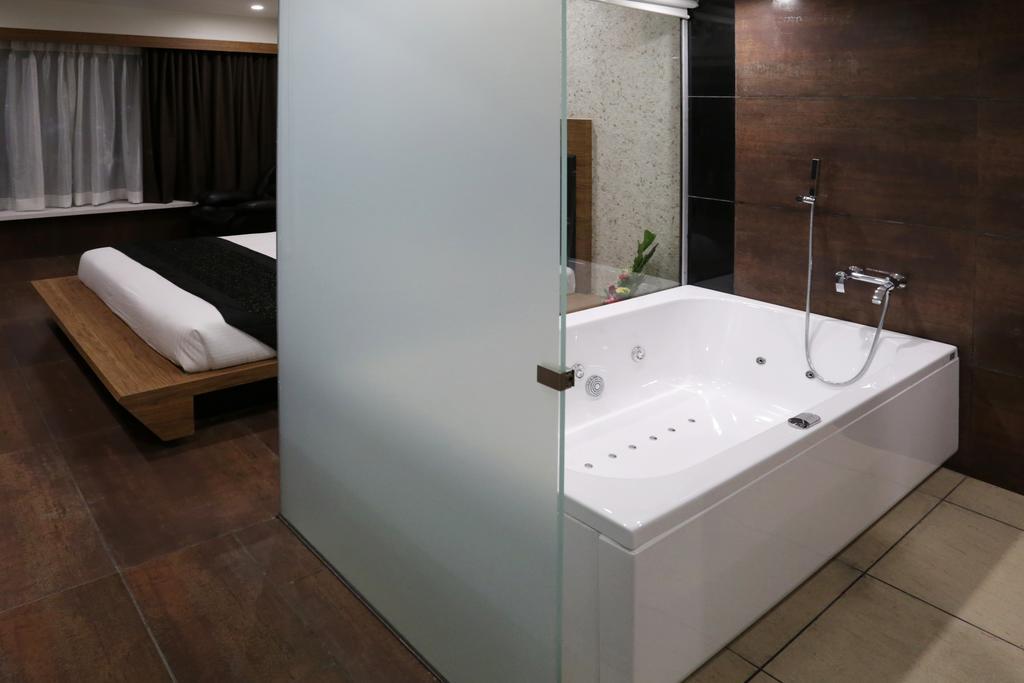 Grand Kailash Hotel Aurangábád Szoba fotó